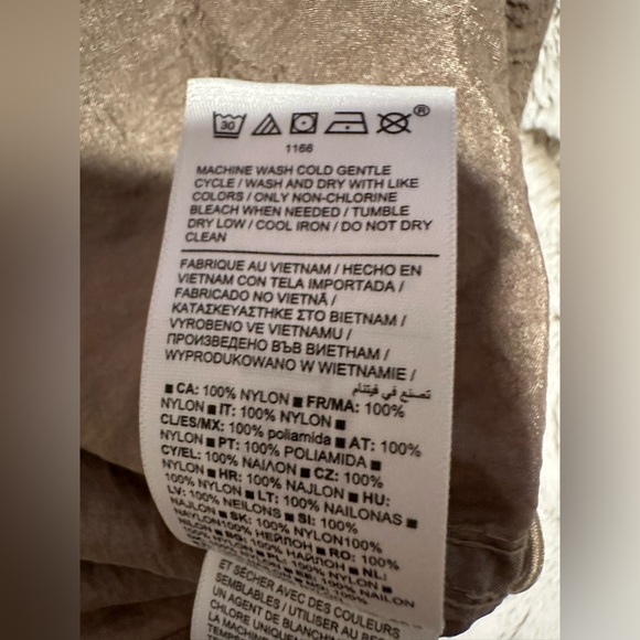 Athleta Lunar Sheen Shirt Medium NWOT - Picture 12 of 13